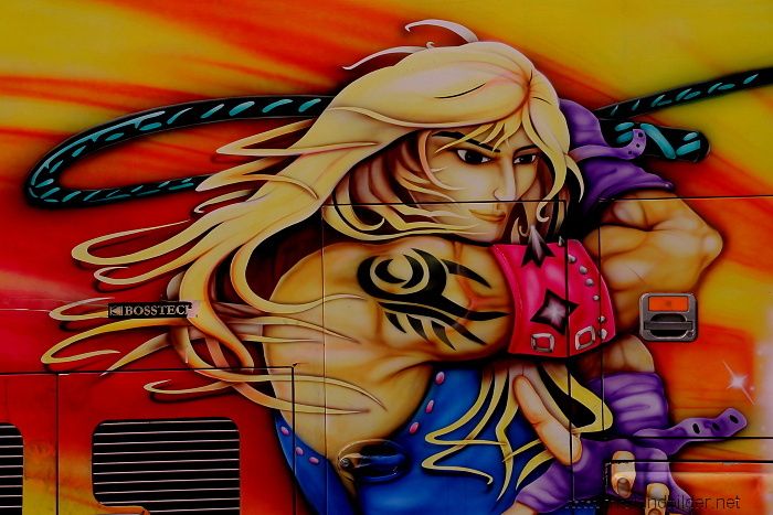 bunte fahrzeuge air brush kämpfer