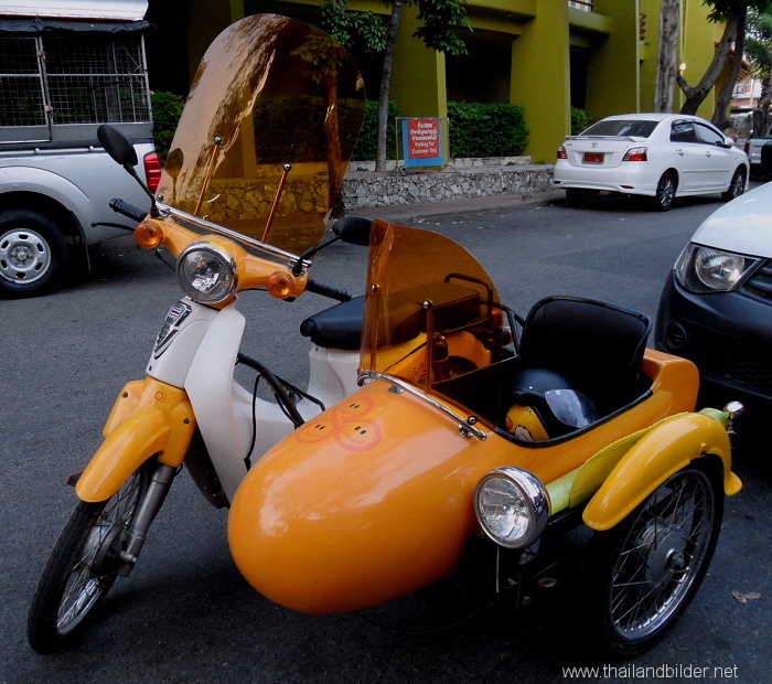 roller mit seitenwagen