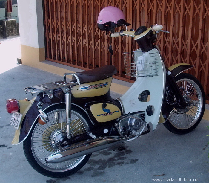motorrad alt honda