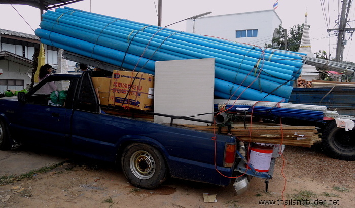 pickup völlig überladen